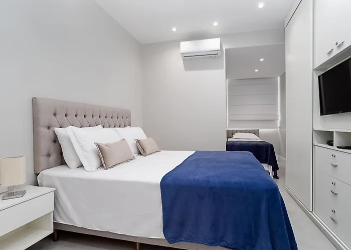 Apartamento 2 Quartos Com Suite Em Copacabana Na Quadra Da Praia
