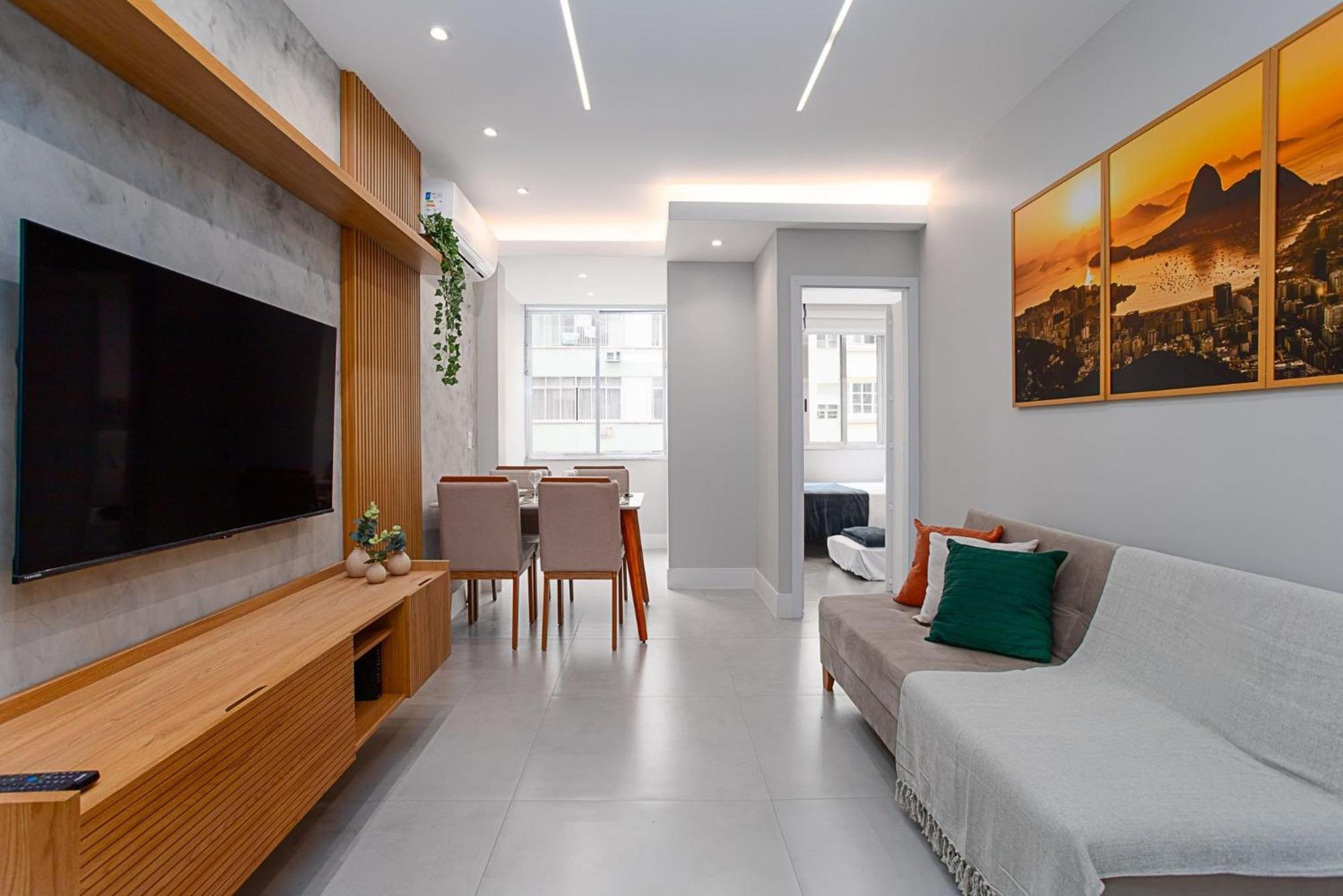 2 Quartos Com Em Copacabana Na Quadra Da Apartment